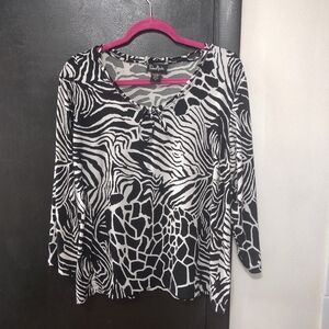 Stylish Black and White Women's Bag